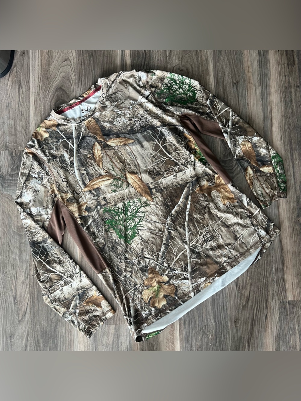 Realtree Long Sleeve Camouflage Shirt in Brown Green Tan